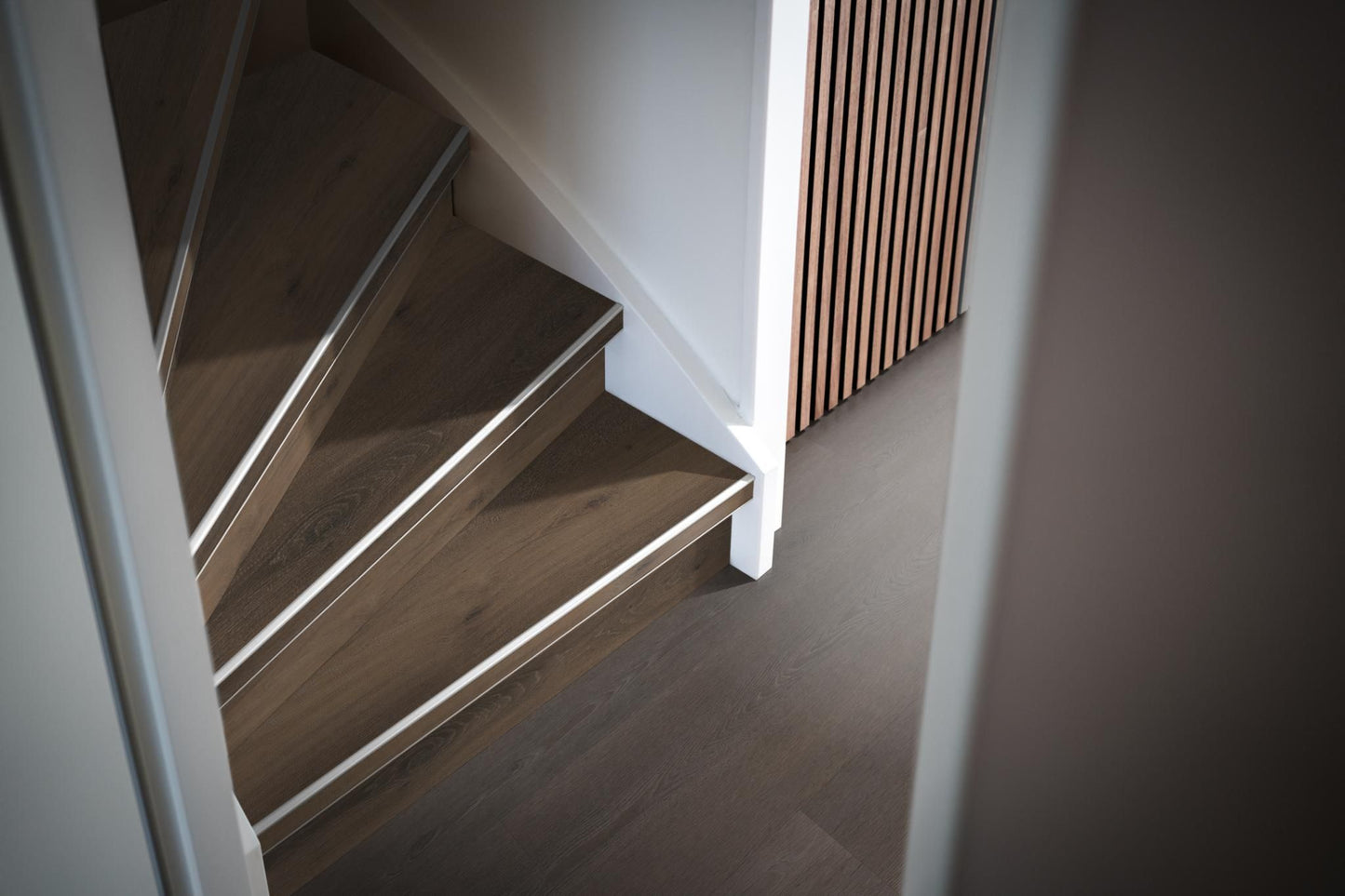 Traprenovatie pvc Avanto warm brown